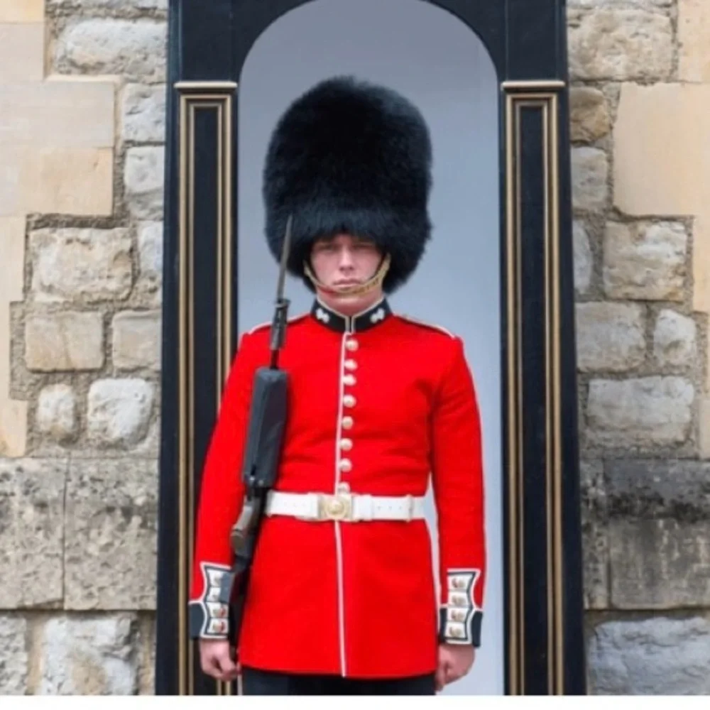 Harrods Knight Bridge Plush Bear - Picture 2 of 9